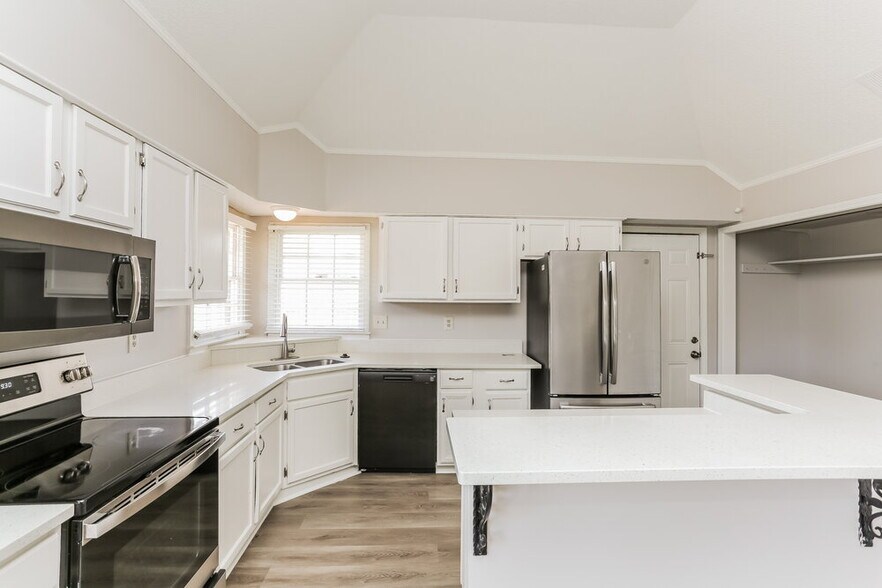 Building Photo - 2861 McVay Trail Dr