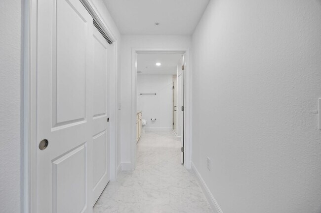 Building Photo - 6275 Judson Rd