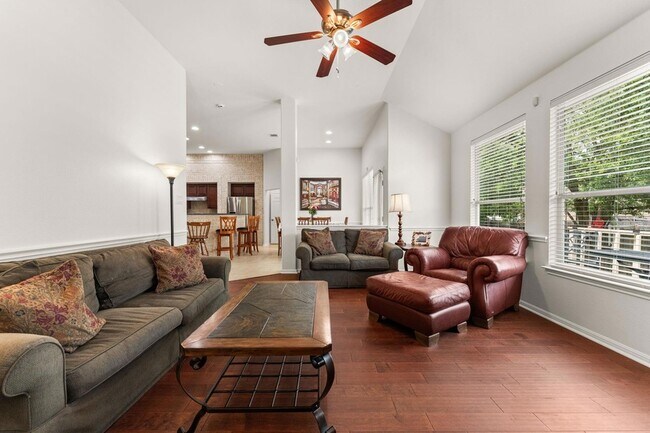 Building Photo - 2600 Lost Mine Tr