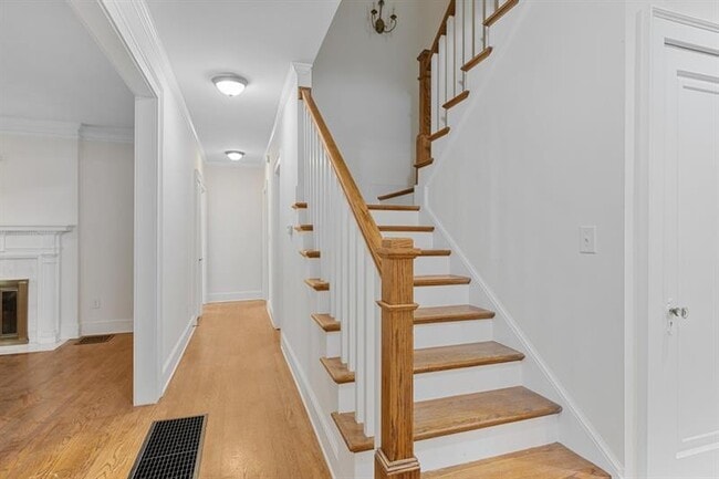 Building Photo - 251 Bolling Rd NE