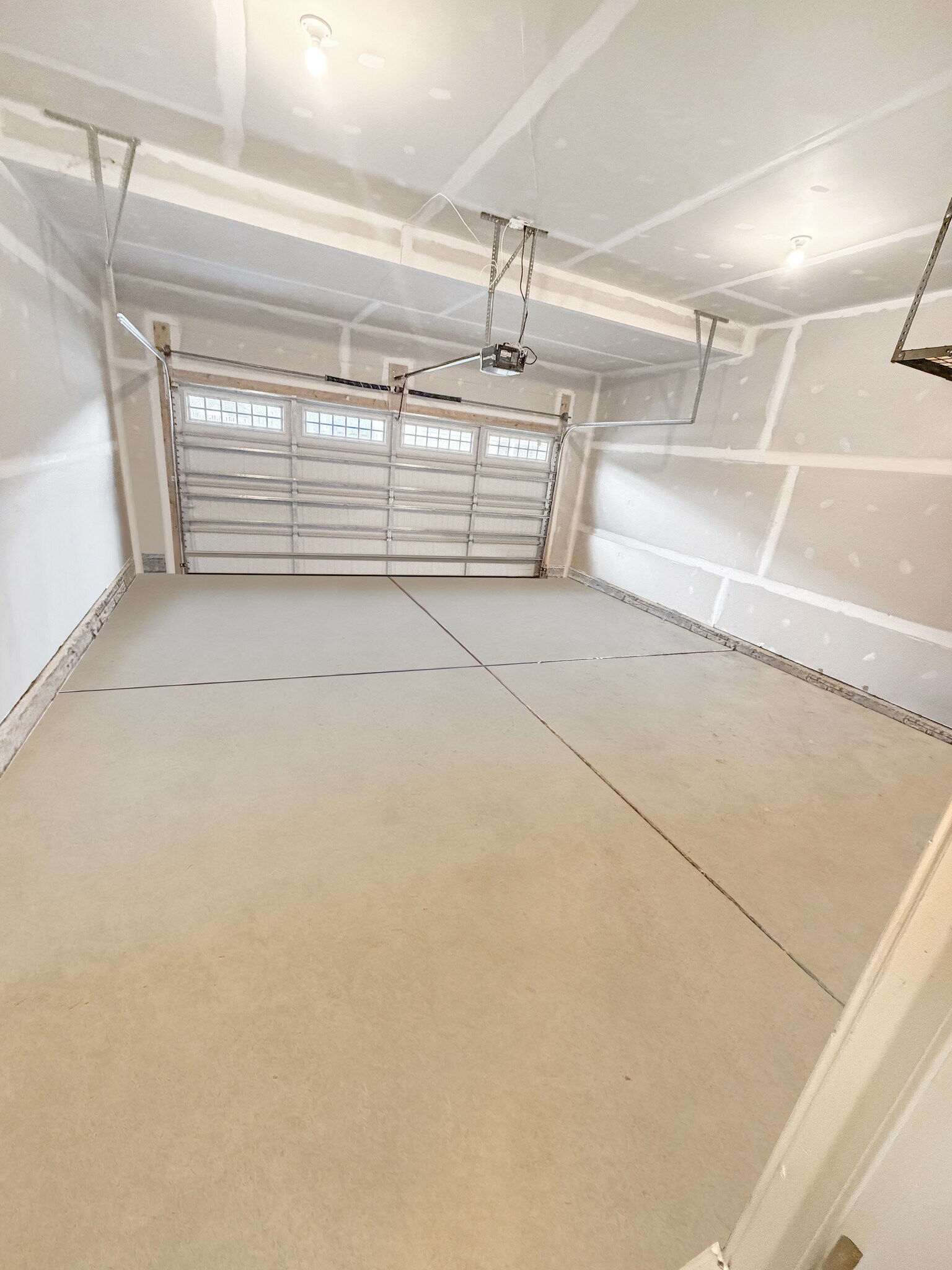 Building Photo - 14727 Silver Hammer Way