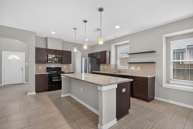 Building Photo - 6915 Rosemont Ct