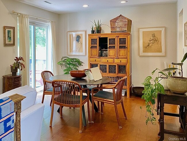 Building Photo - 21 North Loop