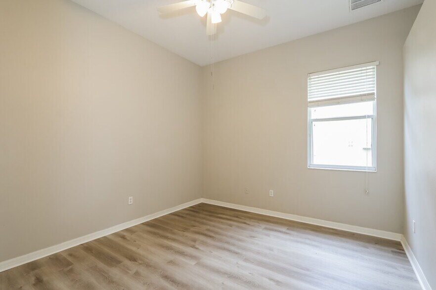 Building Photo - 14633 Deacon Ct
