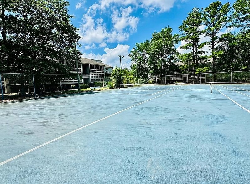 Building Photo - 6125 Harbourside Dr