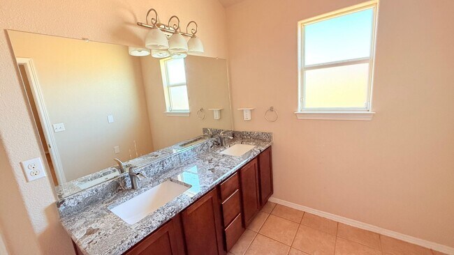 Building Photo - 3575 Sierra Del Sol Ave