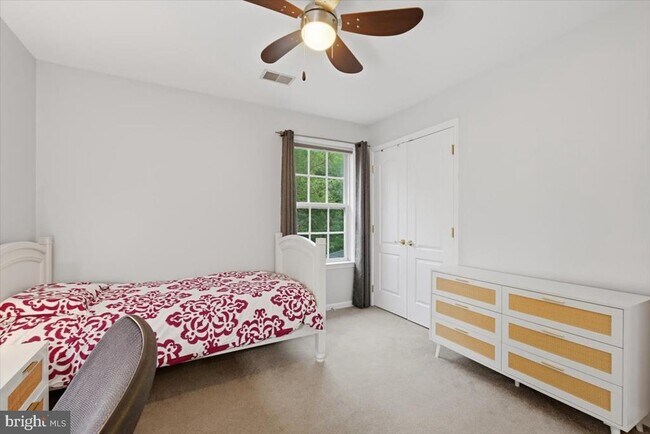 Building Photo - 47791 Macgill Ct