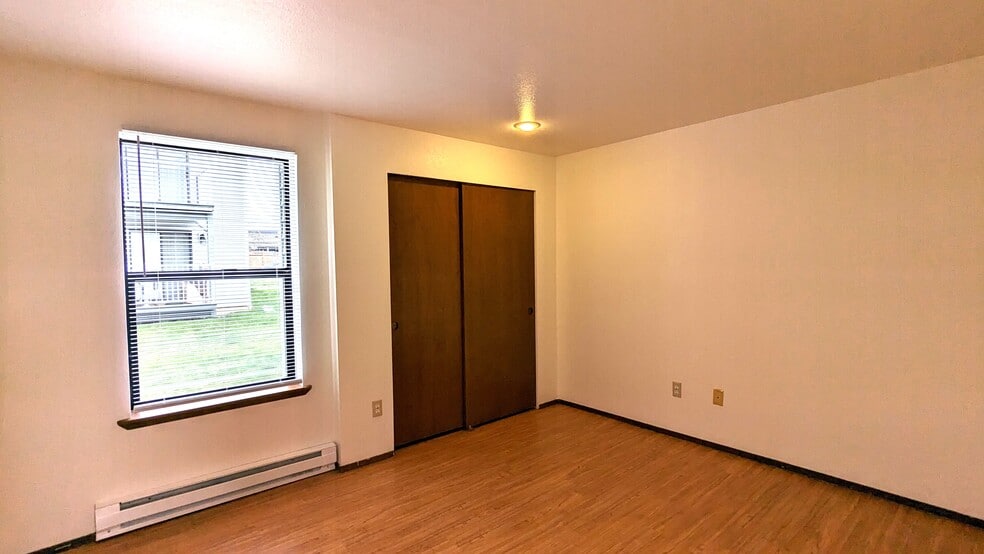 Building Photo - 2288 Douglas Rd