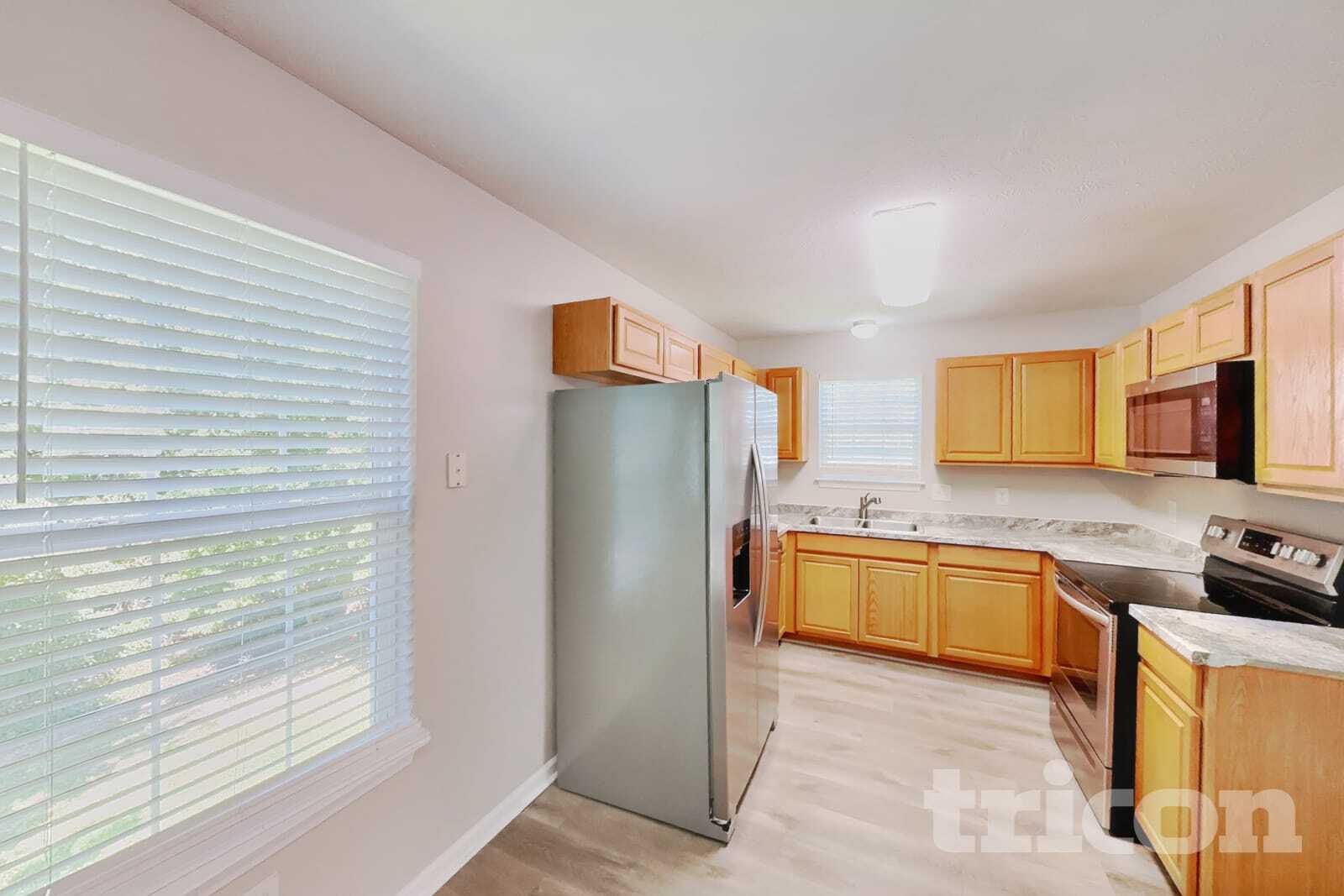 Building Photo - 700 Holland Ridge Dr
