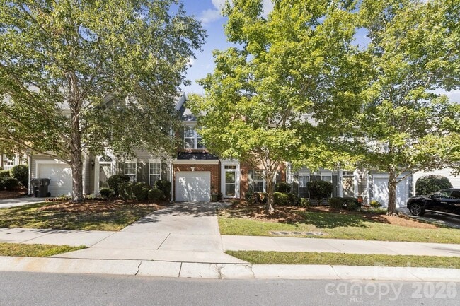 Building Photo - 6037 Queens Walk Ct