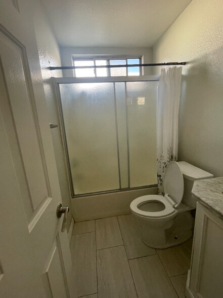 Building Photo - 11921 Bryant St