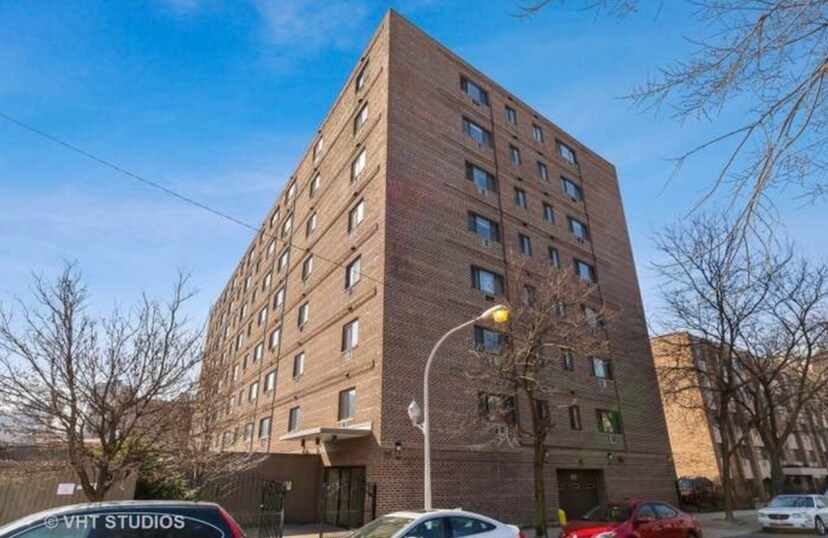 Building Photo - 607 W Wrightwood Ave