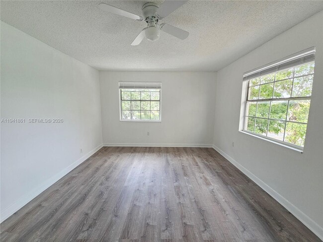 Building Photo - 6617 SW 10th St