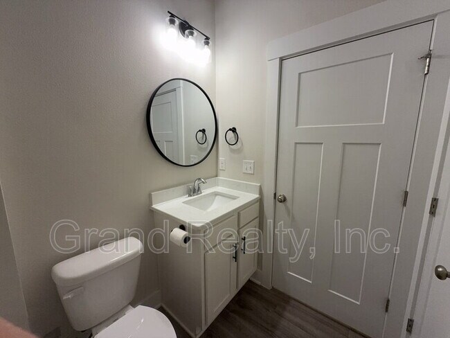 Building Photo - 10035 Tuscan Ct