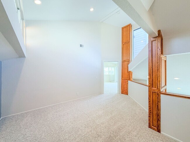 Building Photo - 2511 Monaco Dr
