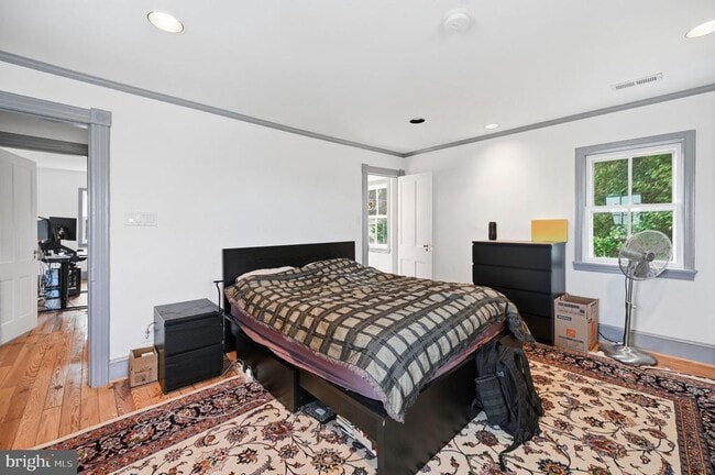 Building Photo - 11641 Glen Rd