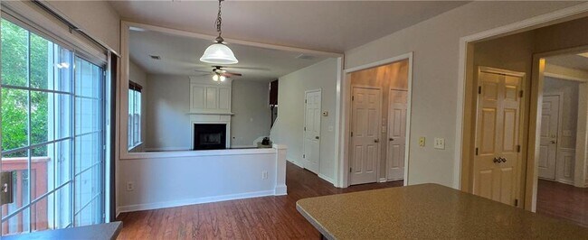 Building Photo - 3603 Stoneham Dr NW