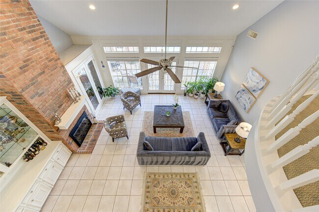 Building Photo - 3622 Springhill Ln