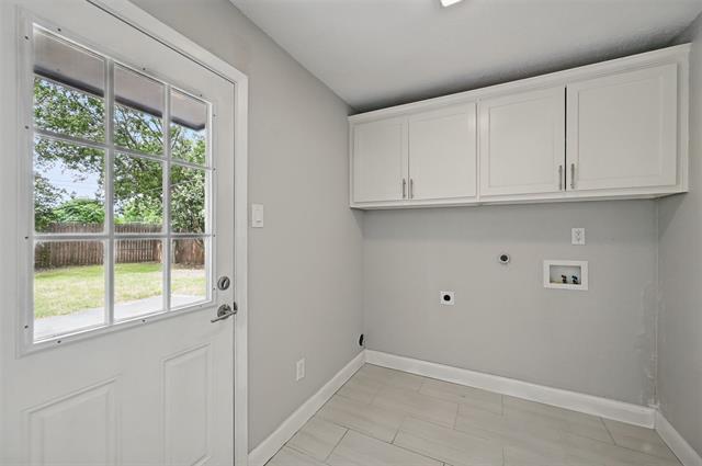 Building Photo - 441 Salem Dr