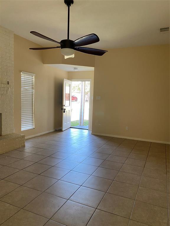 Building Photo - 15158 Grassington Dr