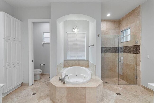 Building Photo - 10980 NW 78th Pl