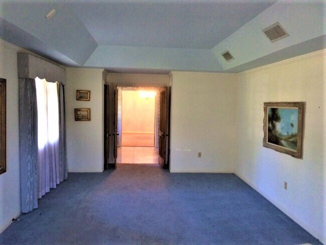 Building Photo - 7656 Rienzi Blvd