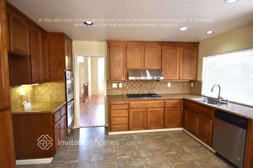 Building Photo - 4836 Georgia St