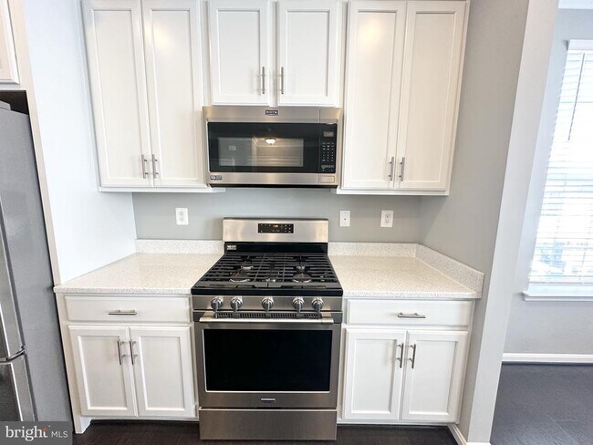 Building Photo - 395 Buckeye Cir