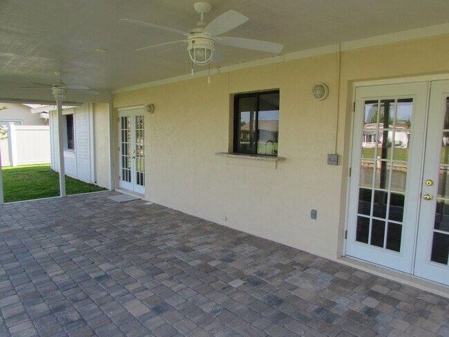 Building Photo - IntraCoastal Single Family Home