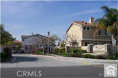 Building Photo - 351 N Wedgewood Ln