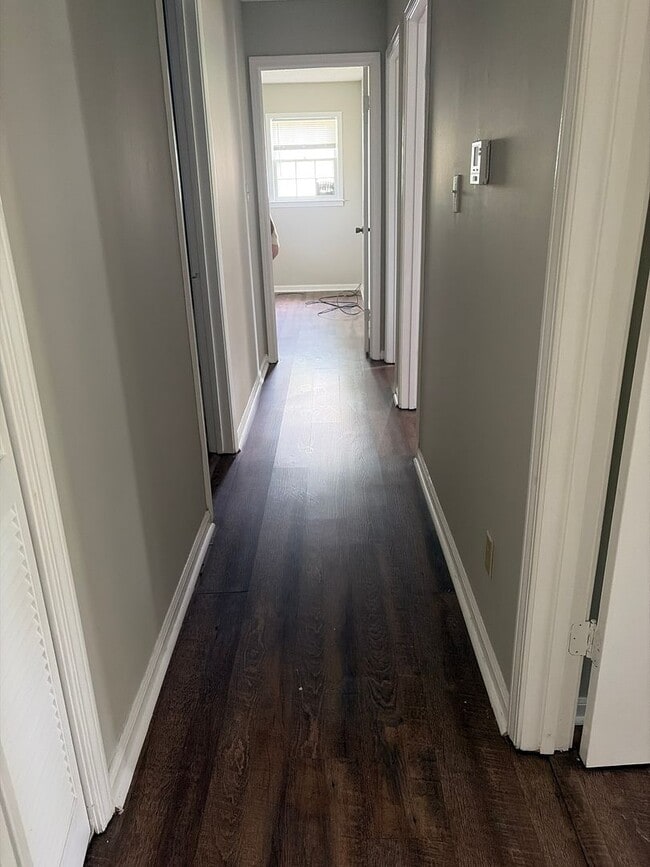 Building Photo - Available Now! Stunning Home!!