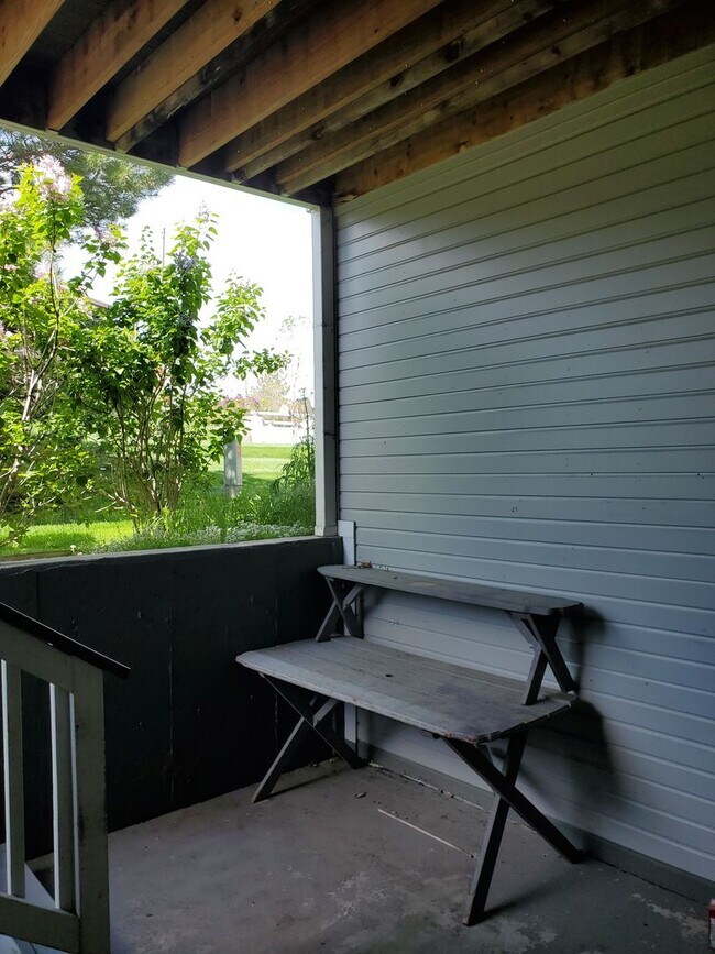 Building Photo - 2012 Remington St