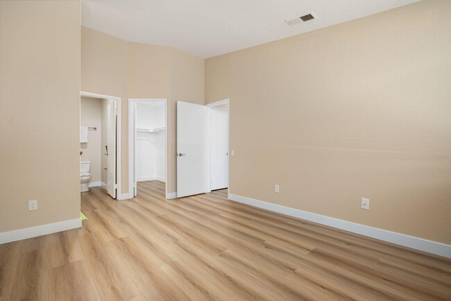 Building Photo - 78650 Ave 42