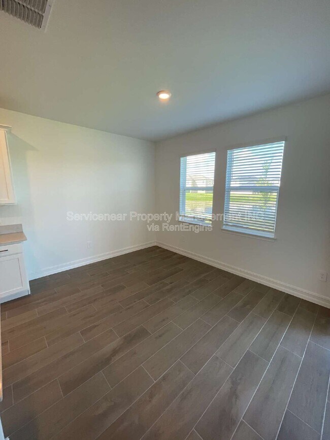 Building Photo - 7124 119th Ct E