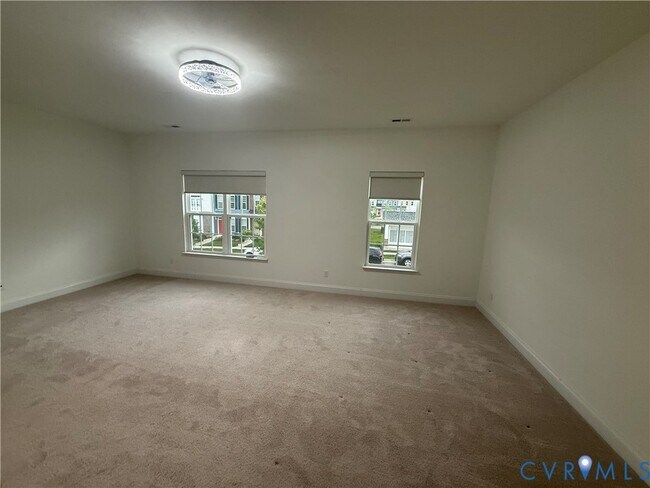 Building Photo - 7048 Dunton Rd