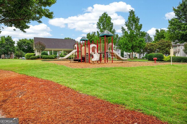 Building Photo - 865 Society Cir
