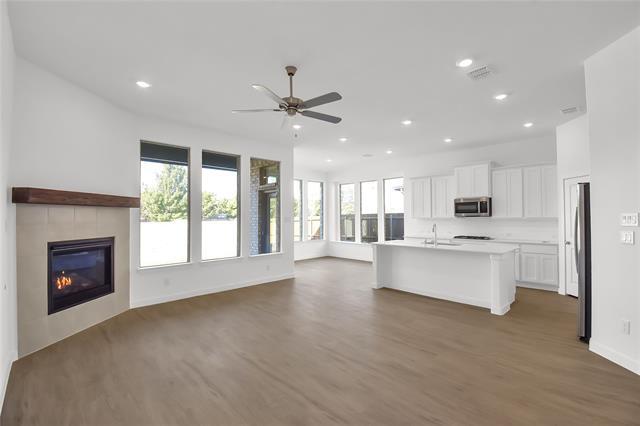 Building Photo - 1504 Adams Dr