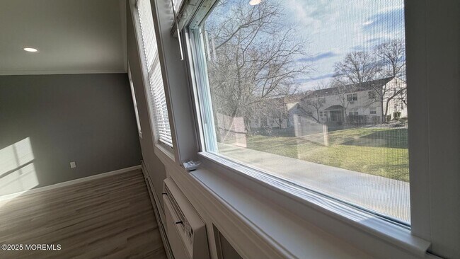 Building Photo - 420 Cross Rd