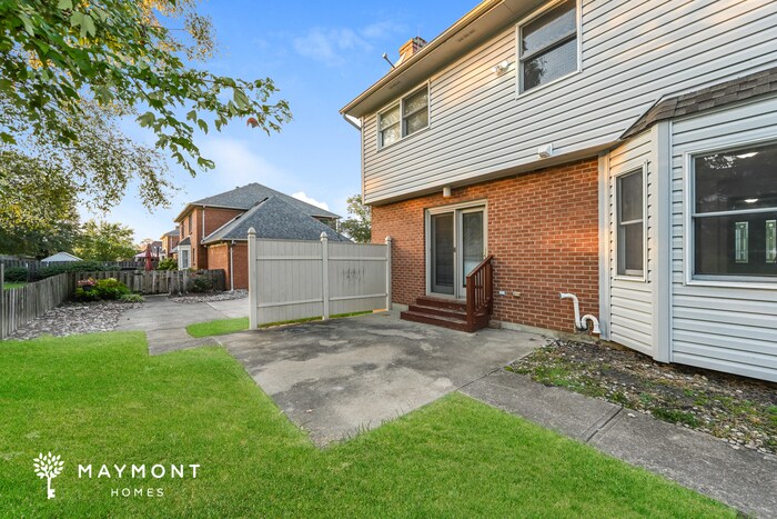 Building Photo - 7265 Dimmick Rd