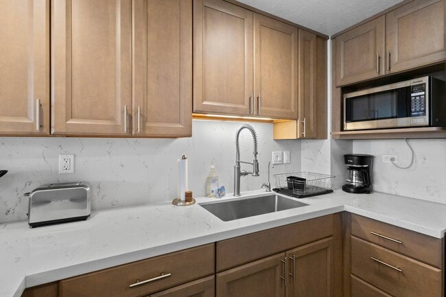 Building Photo - 53-549-549 Kamehameha Hwy