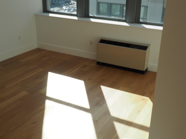 Building Photo - 50 Dey St