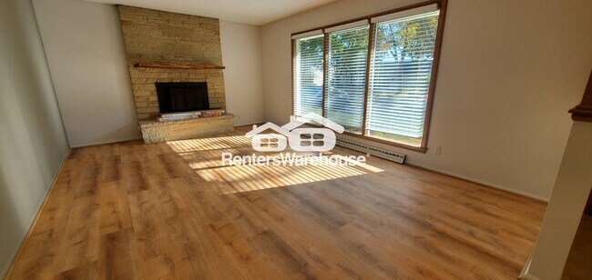 Building Photo - N86W6314 Brookdale Dr