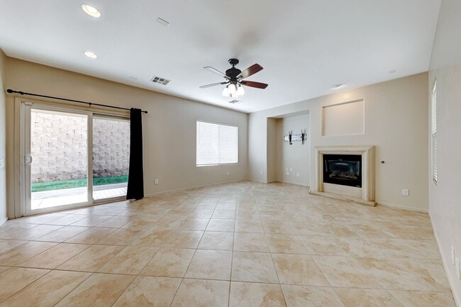 Building Photo - Beautiful Anthem Highland 3 Bedroom Home!