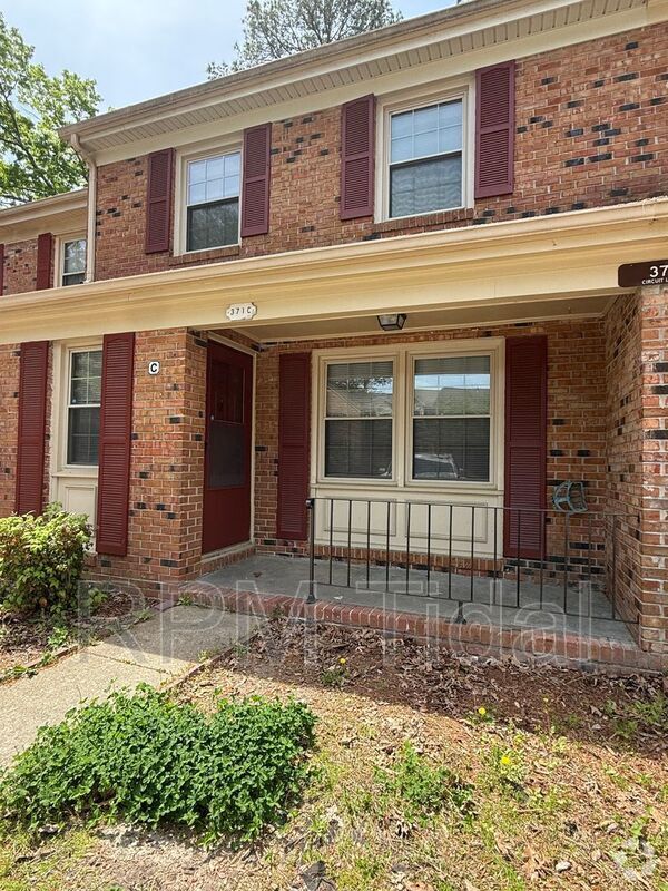 Building Photo - 371 Circuit Ln