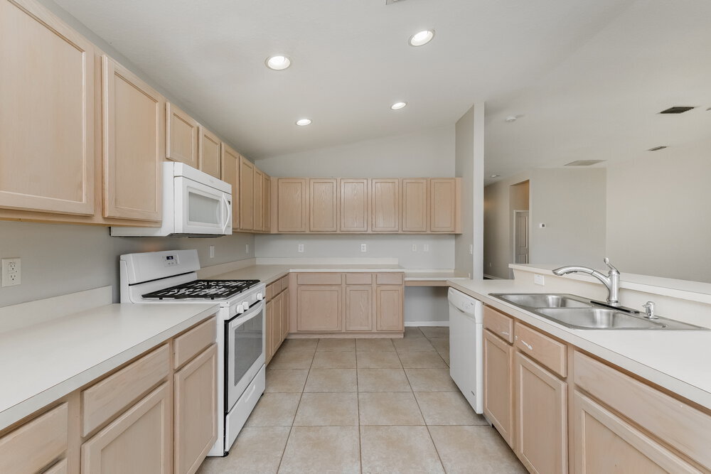 Building Photo - 6613 Cambridge Park Dr