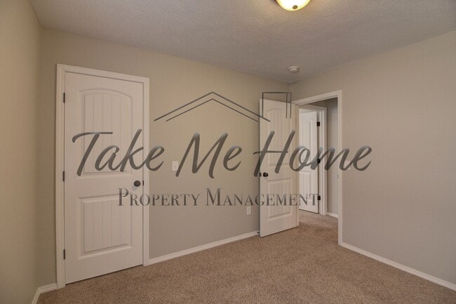 Building Photo - The Home You’ve Been Waiting For- 4 Bedrooms, 3-Car Garage, Great Location