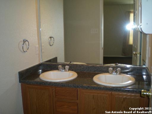 Building Photo - 9407 Hacienda Acres