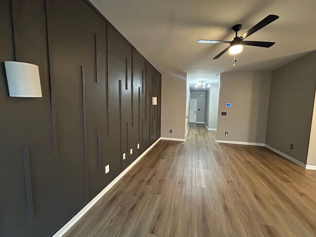 Building Photo - **Move in with NO SECURITY DEPOSIT**11612 Winston Dr - Available NOW! $100 Off First 2 Months!  –...