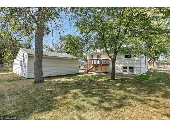 Building Photo - 4 Bedroom 2 bath house in Waite Park