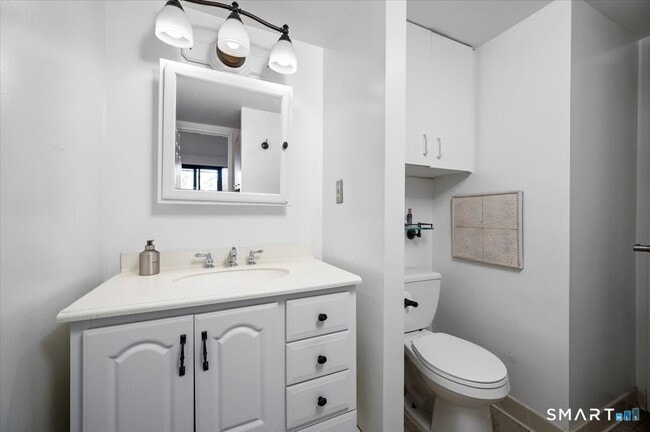 Building Photo - 127 Greyrock Pl